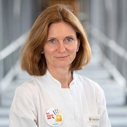 Dr. med. Doris Weitzel-Kage