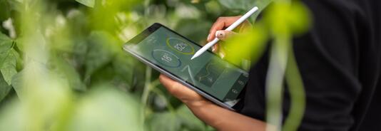 Klimabewusste Logistik - mikrozid® universal wipes green line